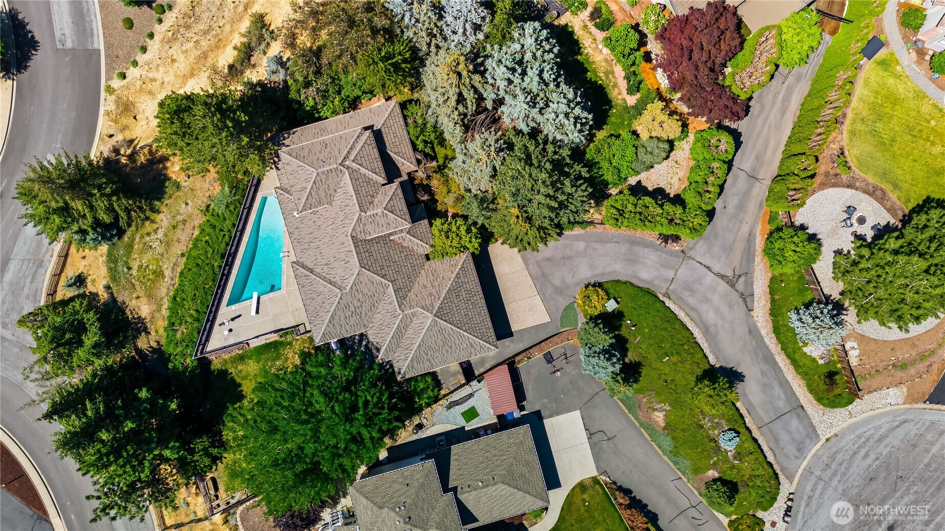 323 Stoneybrook Lane