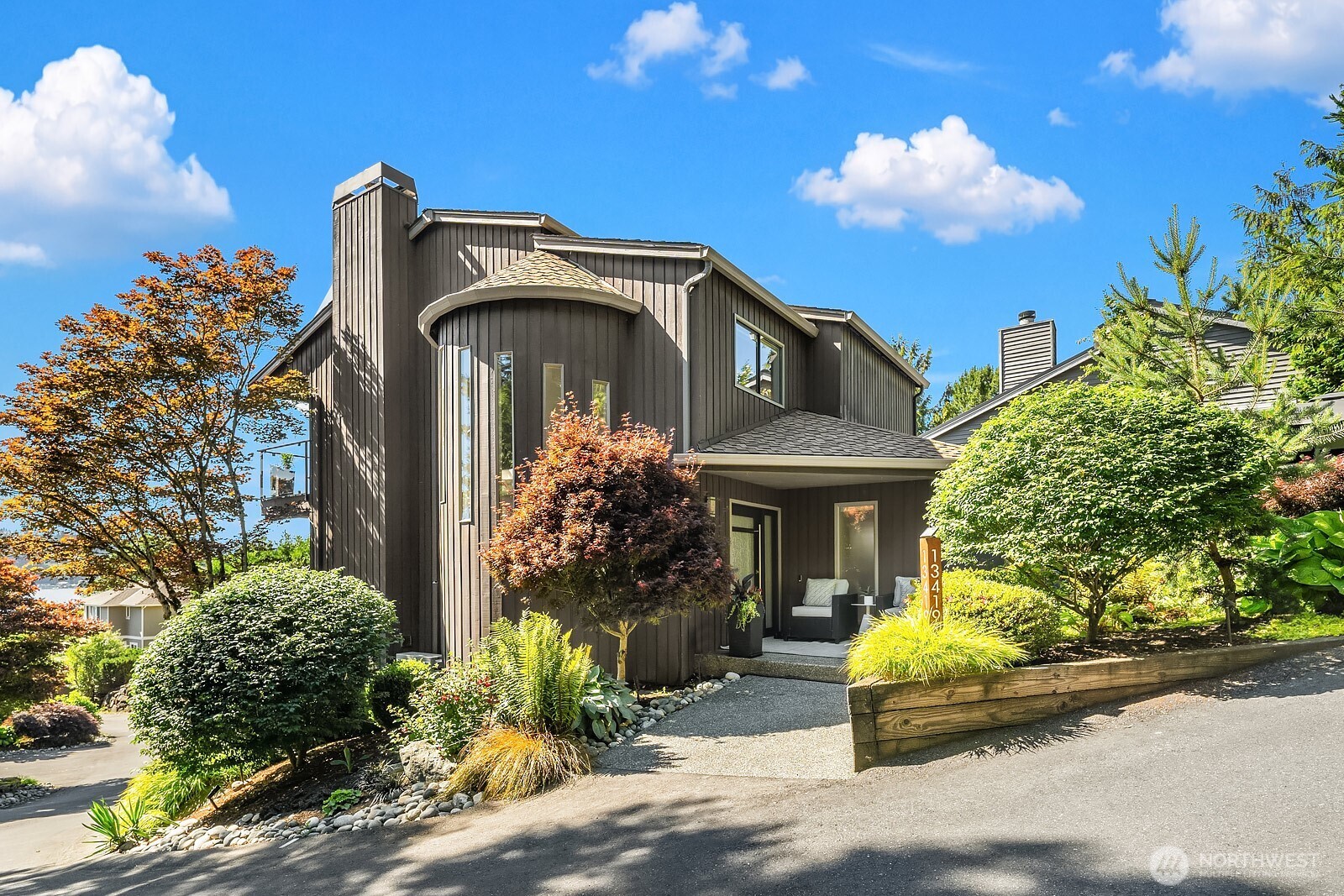 13419 Holmes Point Drive