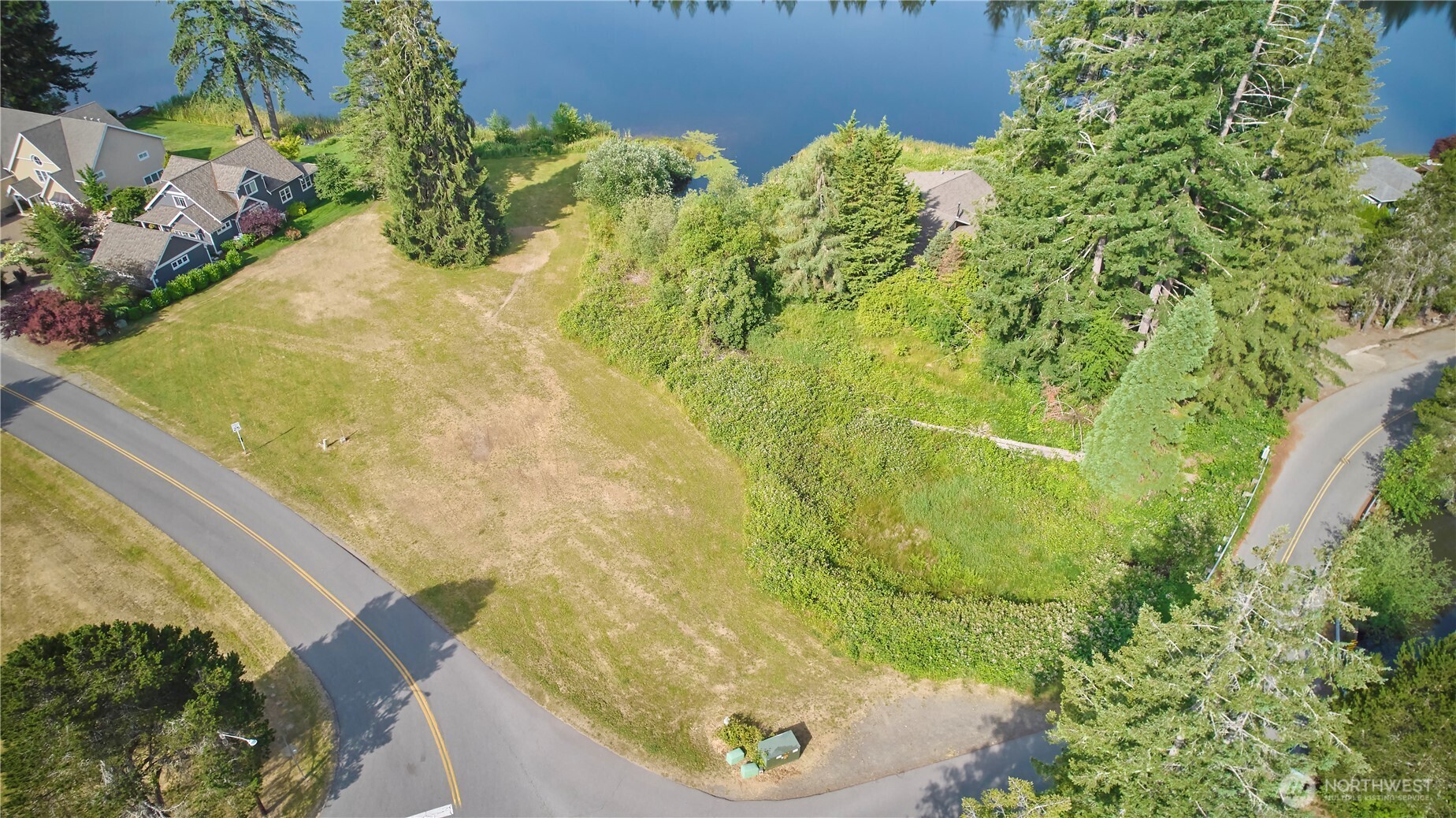40 Lakeshore Drive