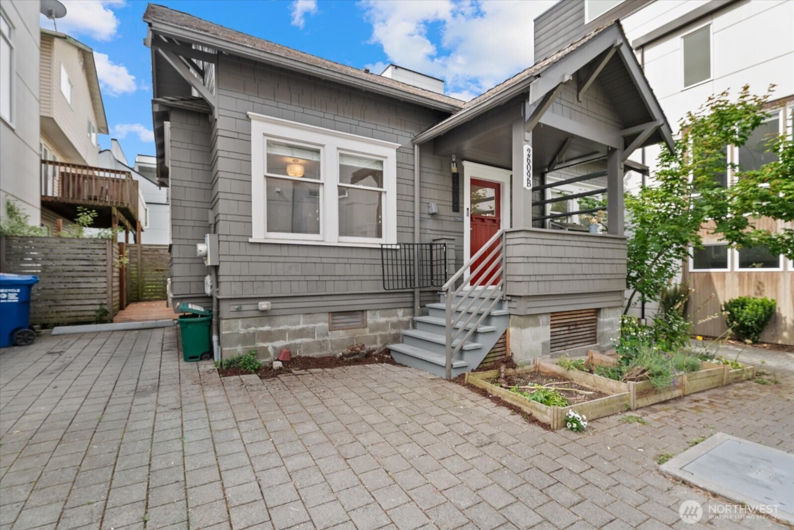 2609 B Adams Street