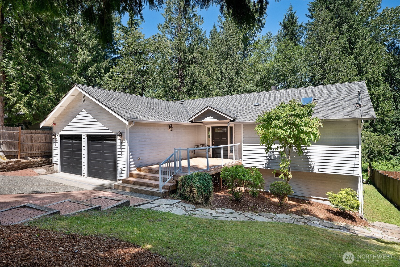 1226 Ballinger Place