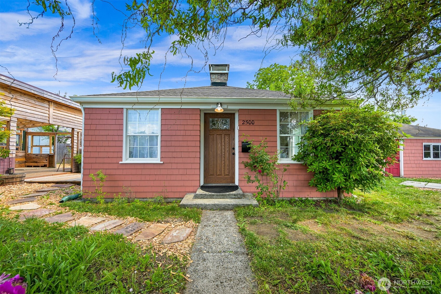 2500 I Street