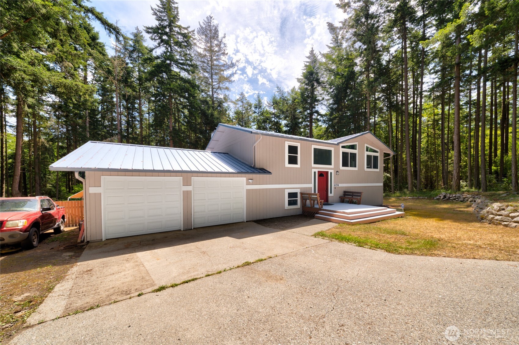 1074 Estate Lane