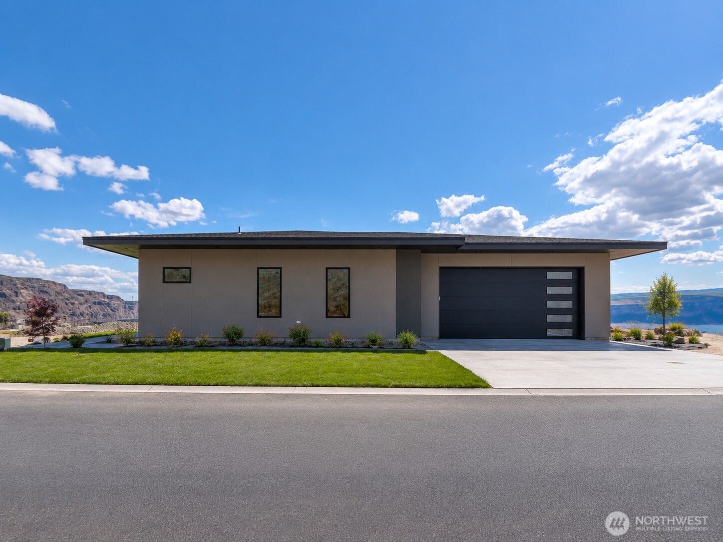 9604 Ridgeview Drive