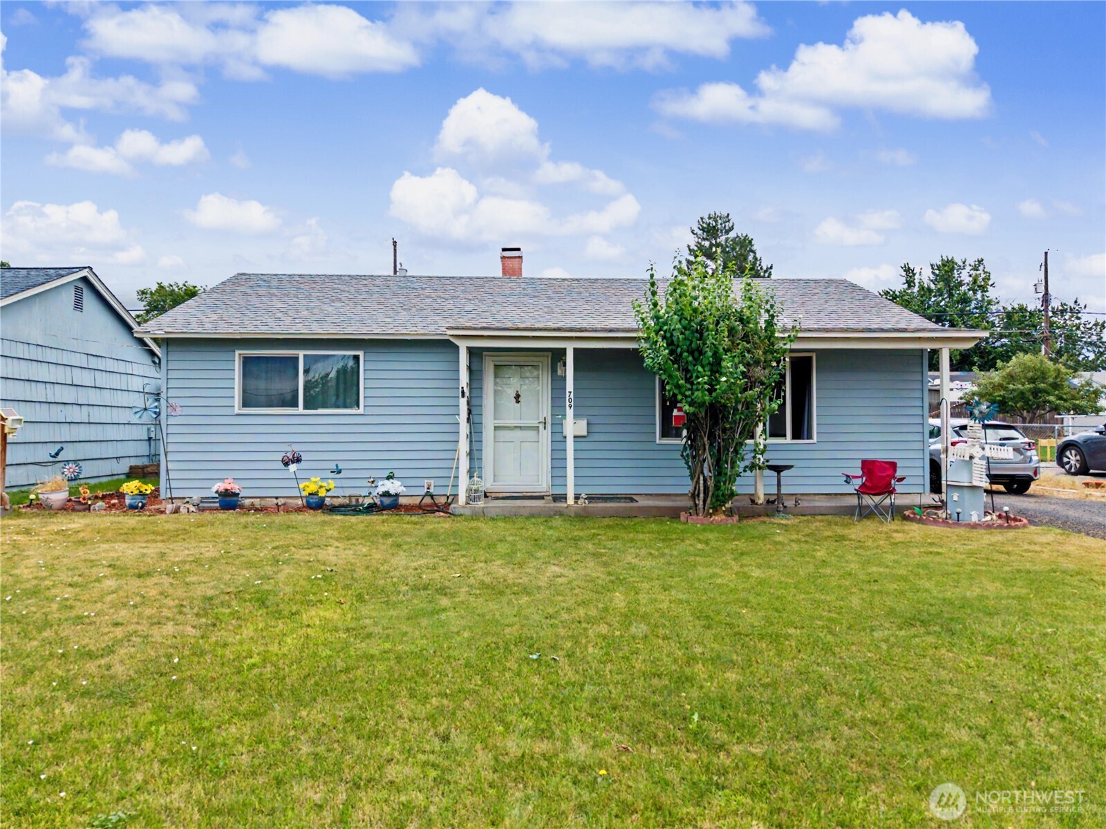 709 Hawthorne Drive