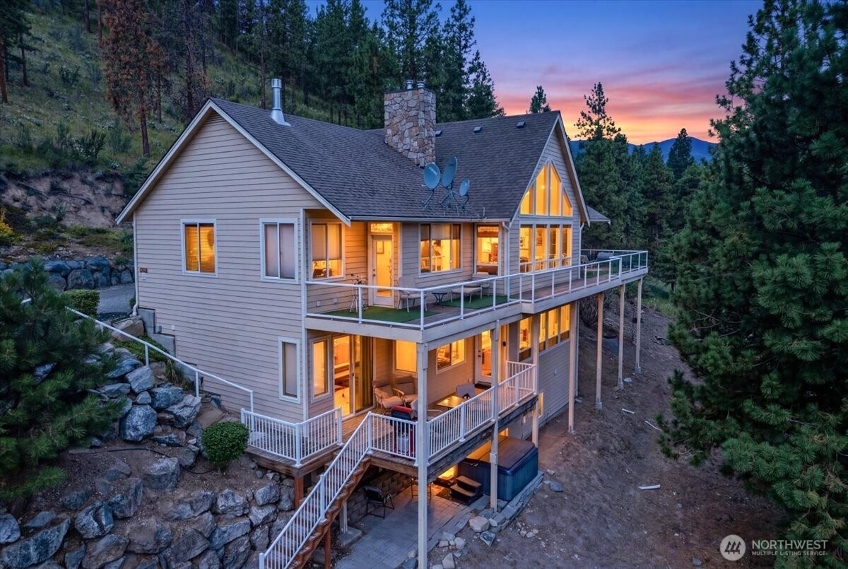 7371 Ridgeview Drive