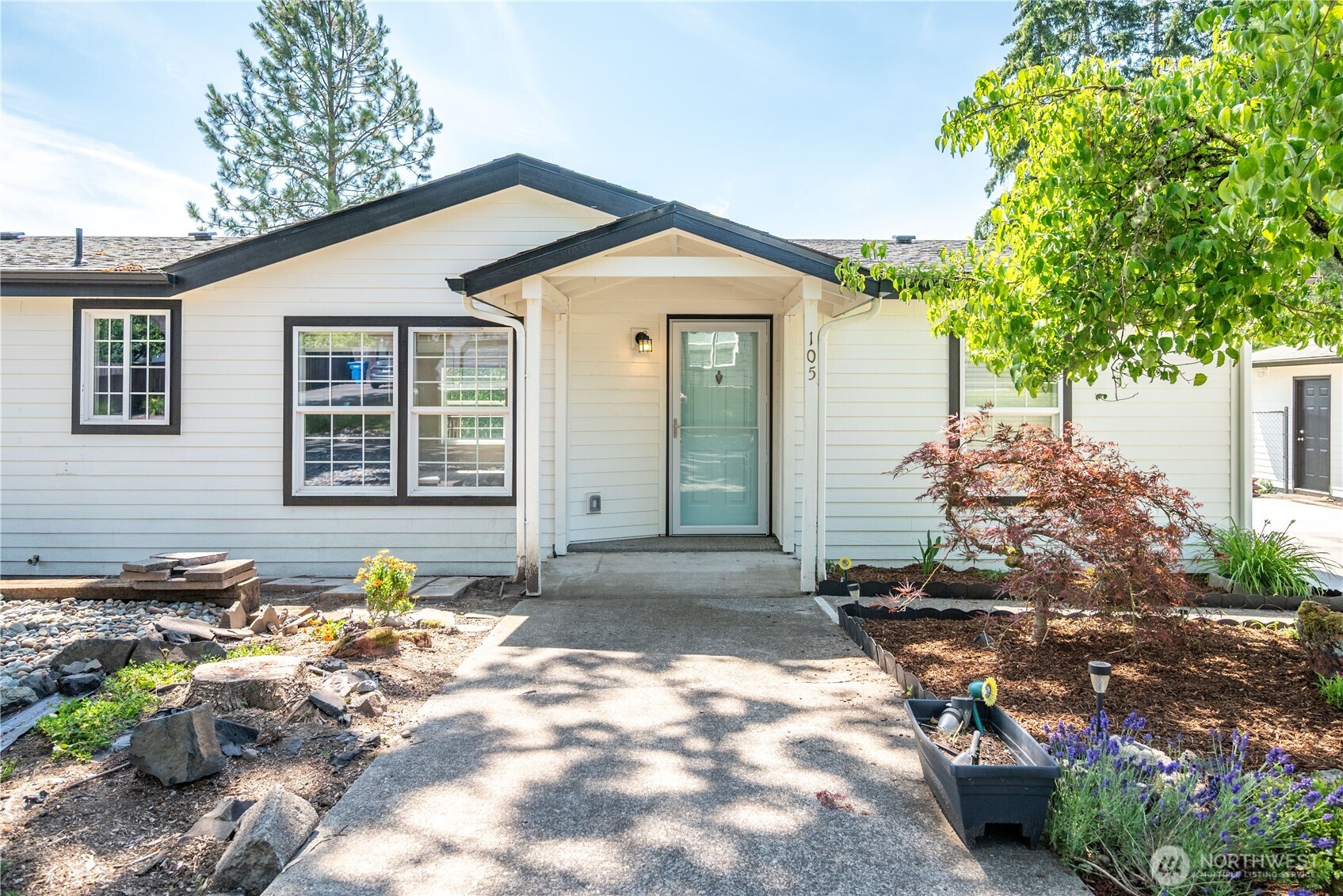 105 Robin Court