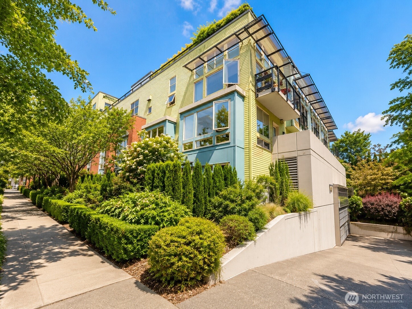 4422 Bagley Avenue #204