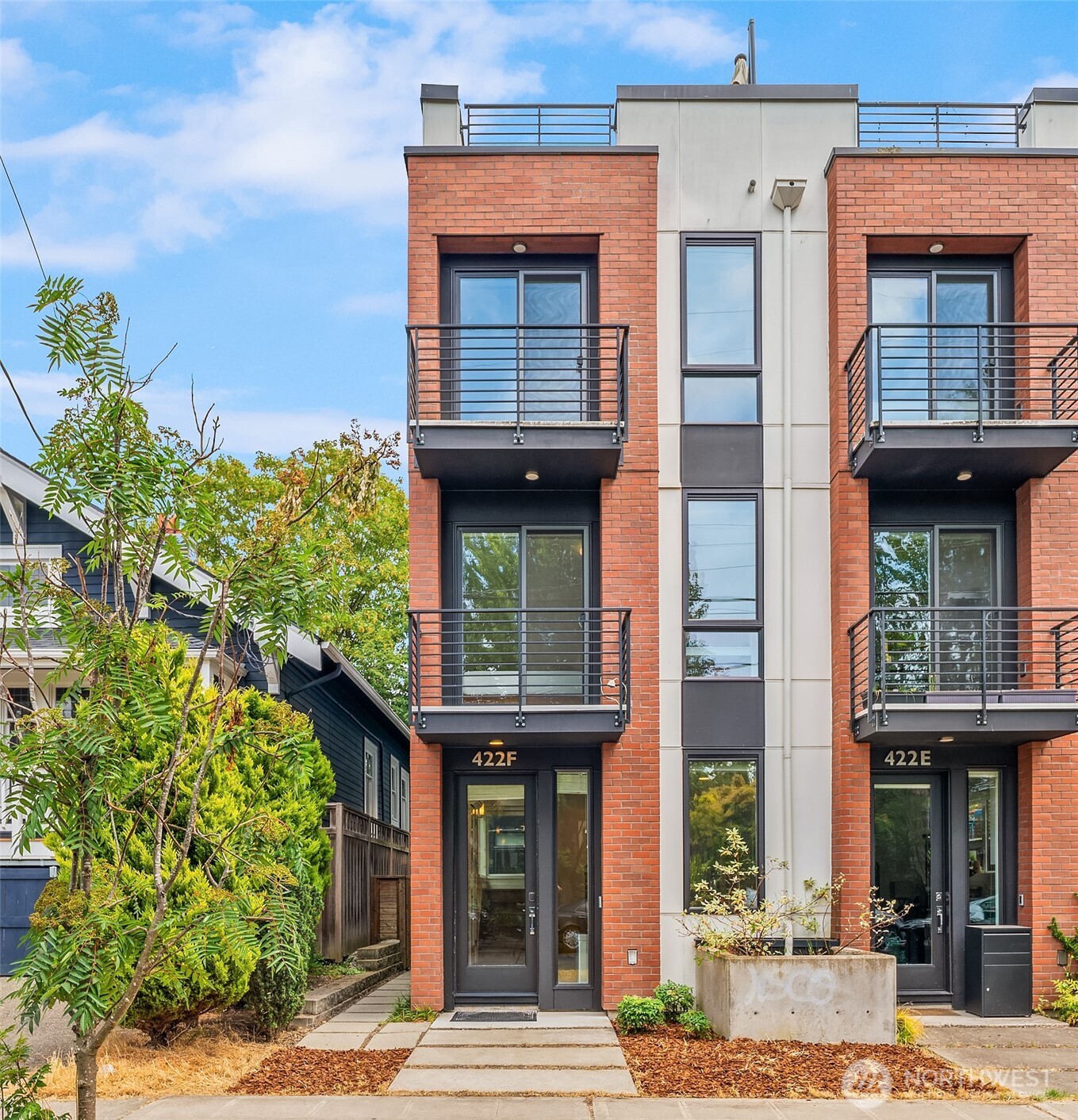 422 10th Avenue #F