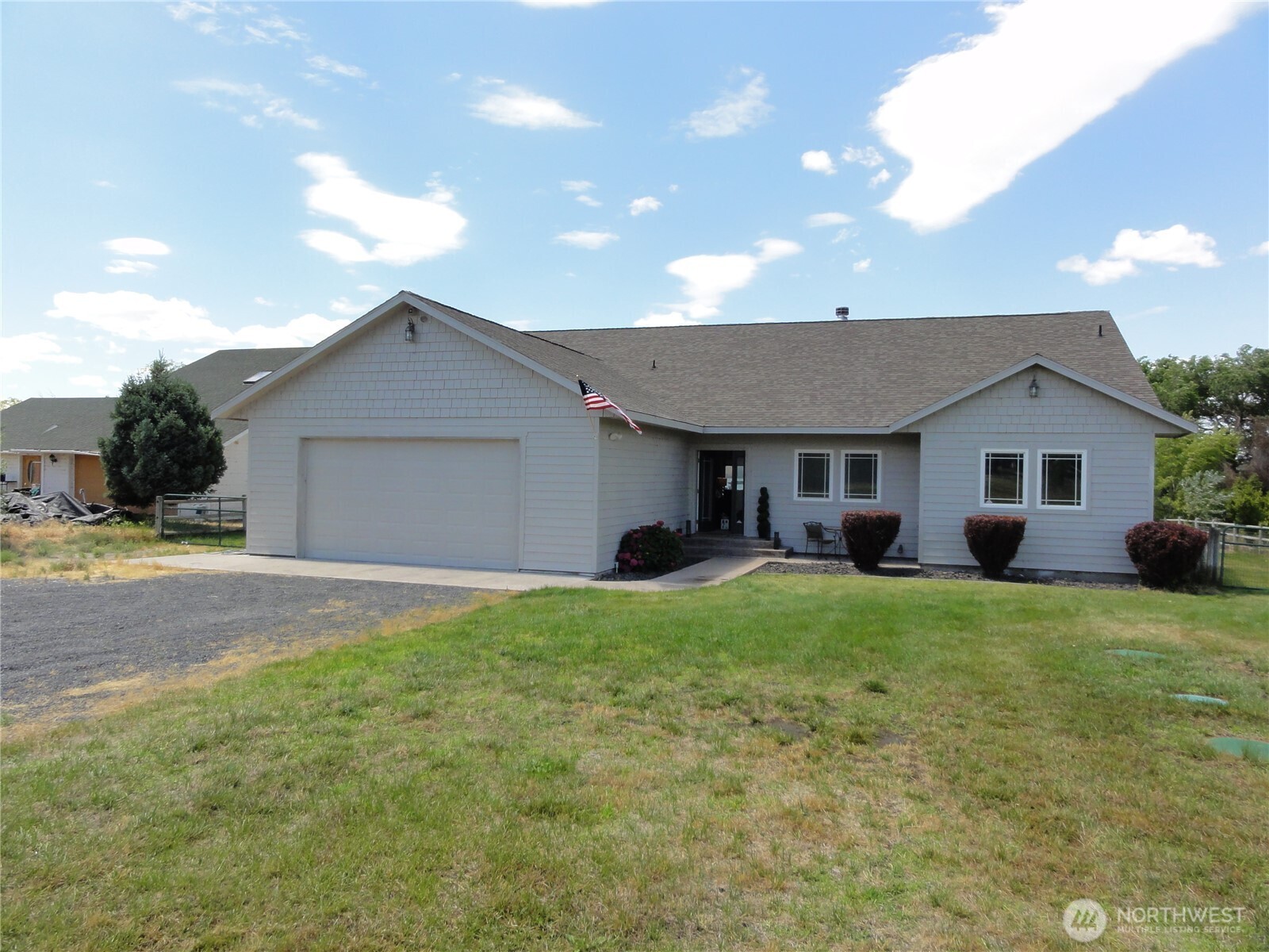 3862 Shorecrest Drive