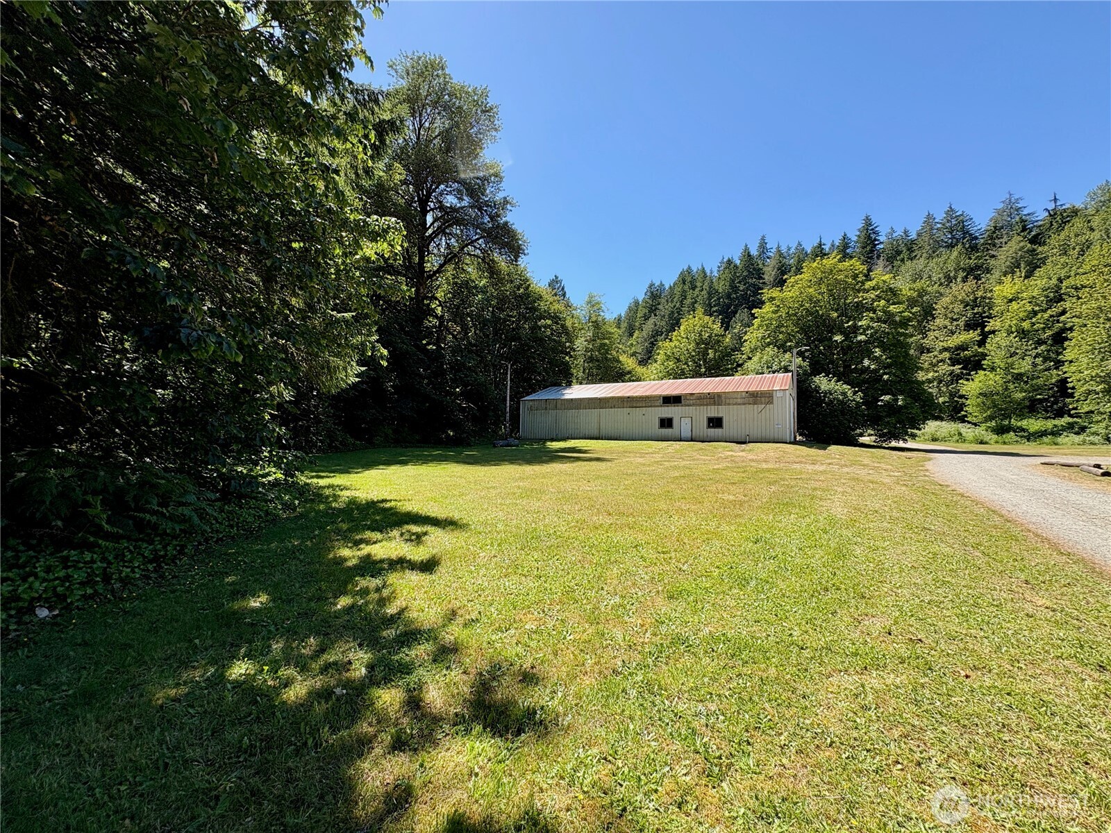 23501 N US Highway 101