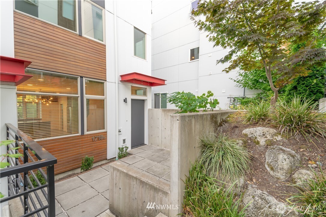 1718 27th Avenue #A