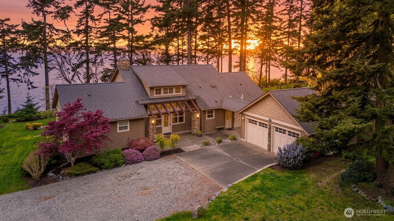 725 Sunset Drive