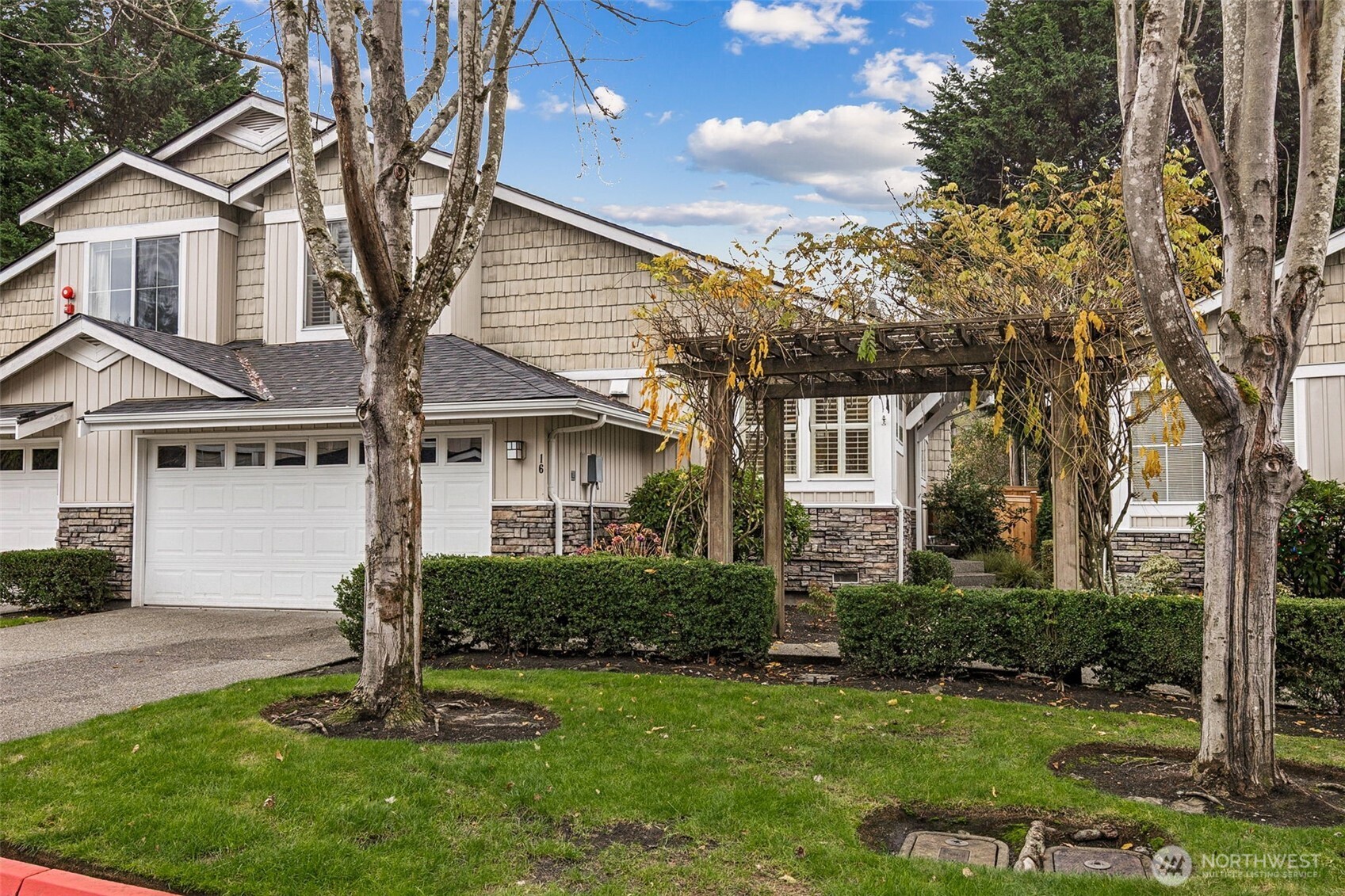 120 Newport Way #16