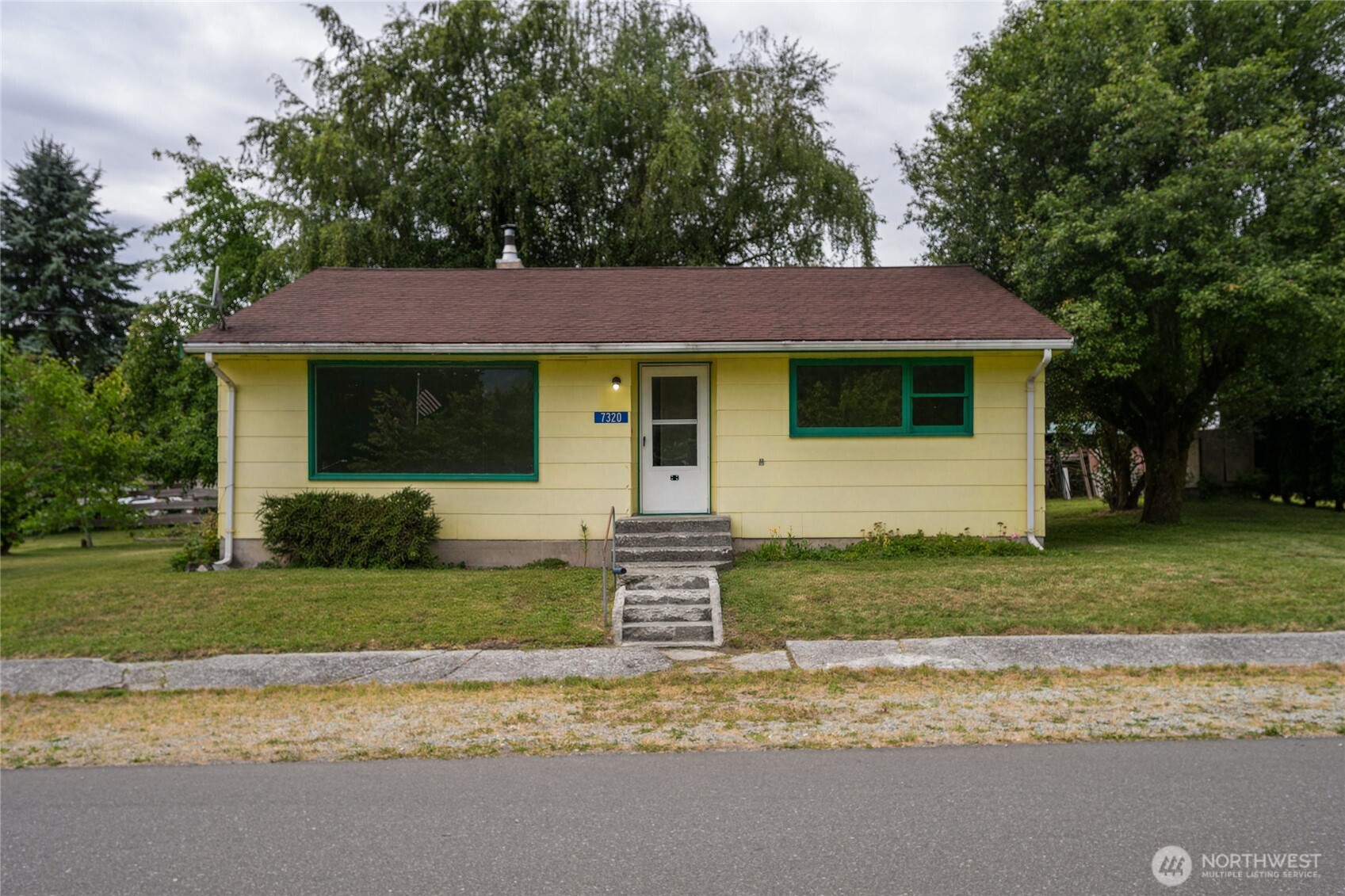 7320 E Avenue