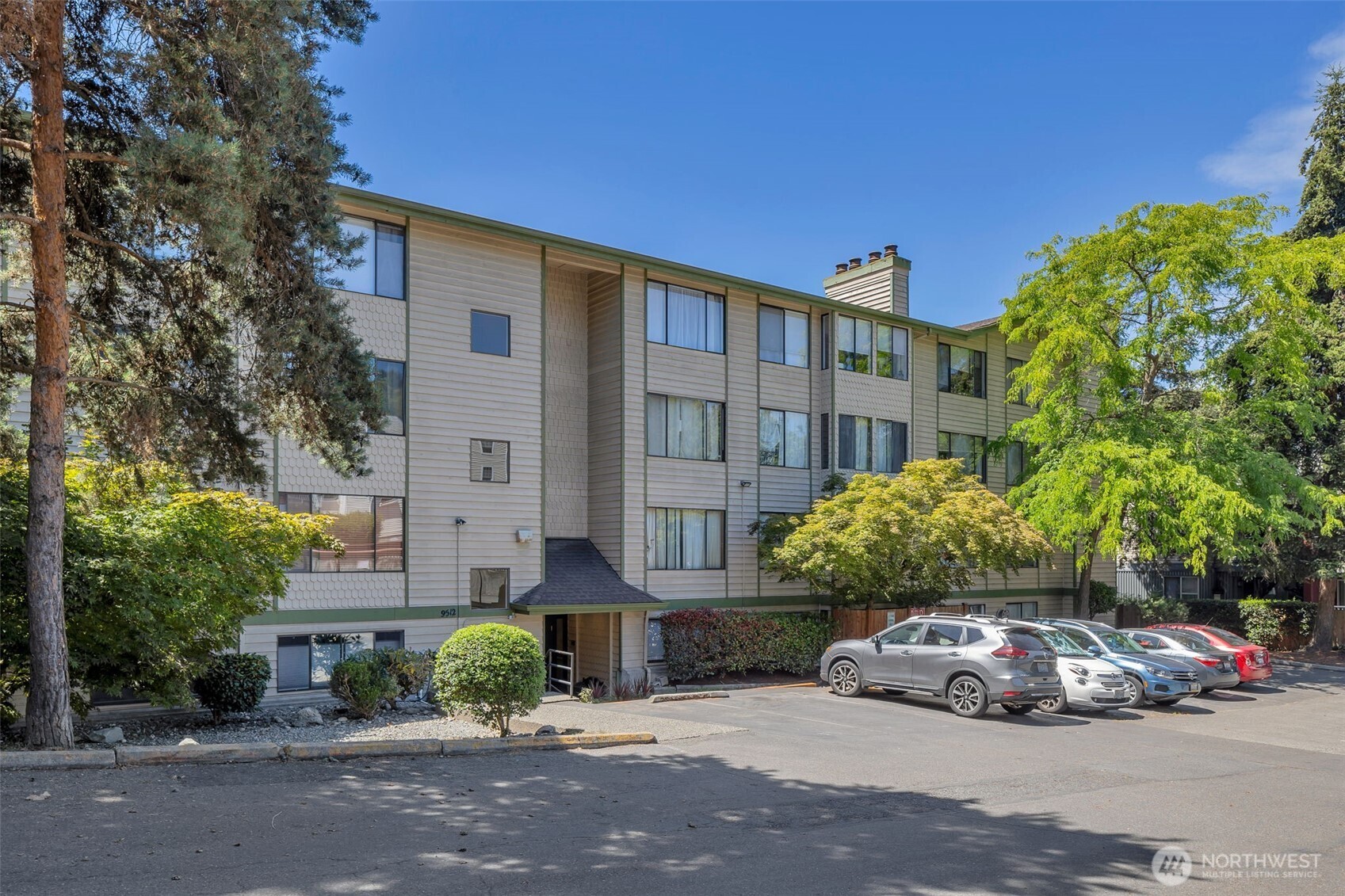 9512 1st Avenue #204