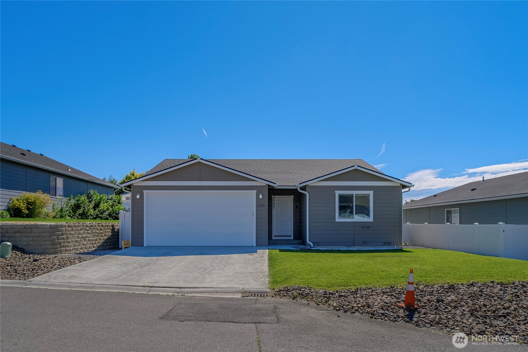 1133 New Oak Lane