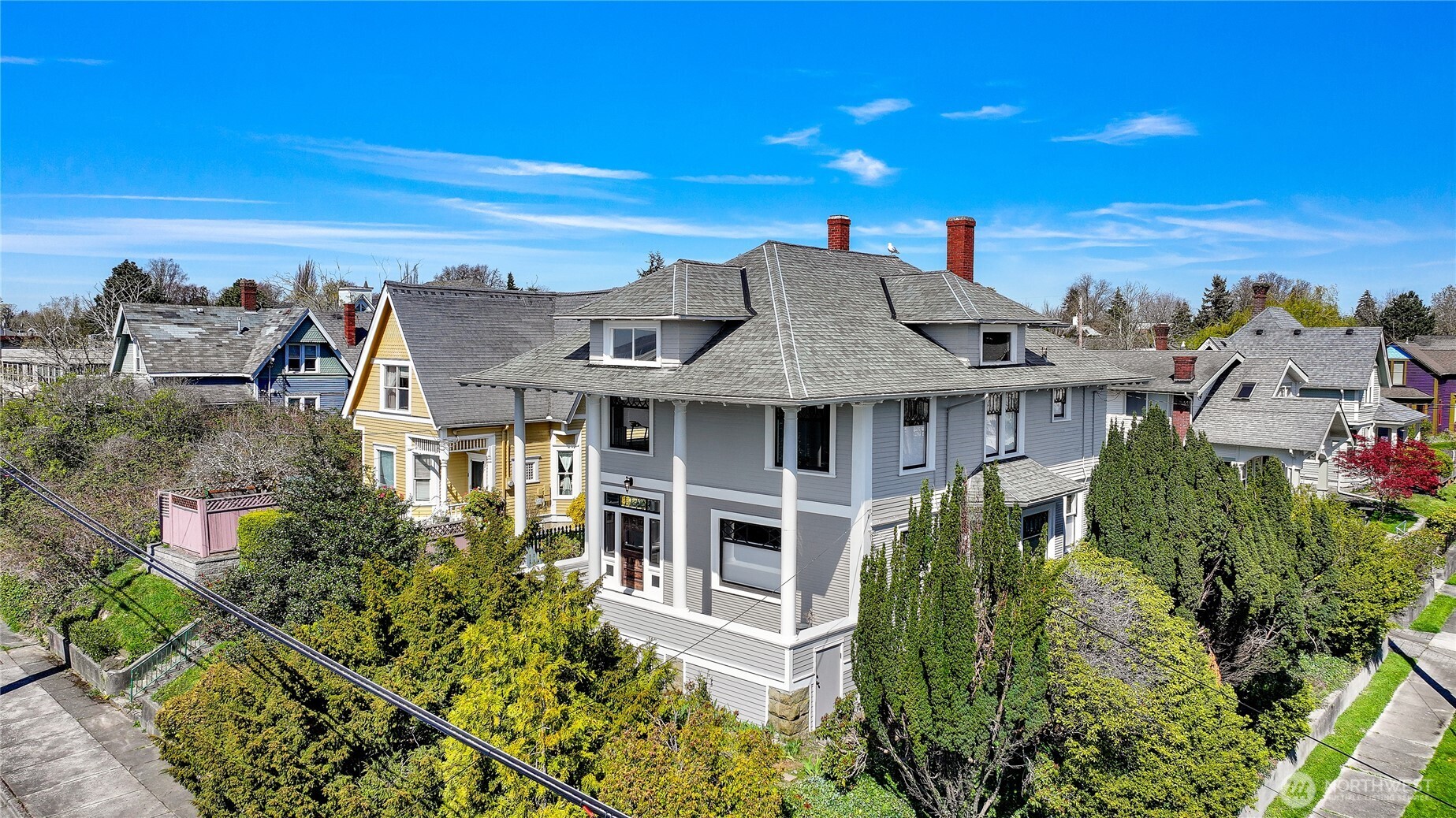 1200 Holly Street