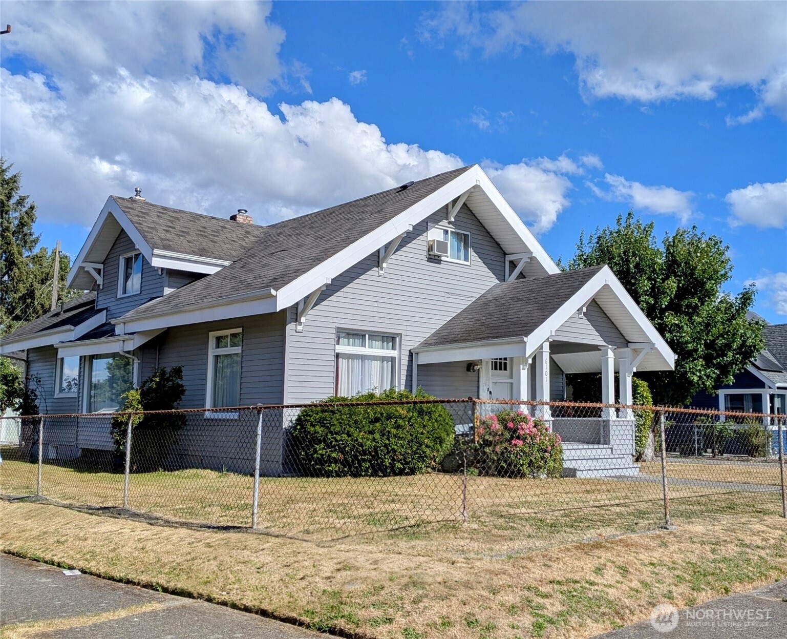 6101 Tacoma Avenue