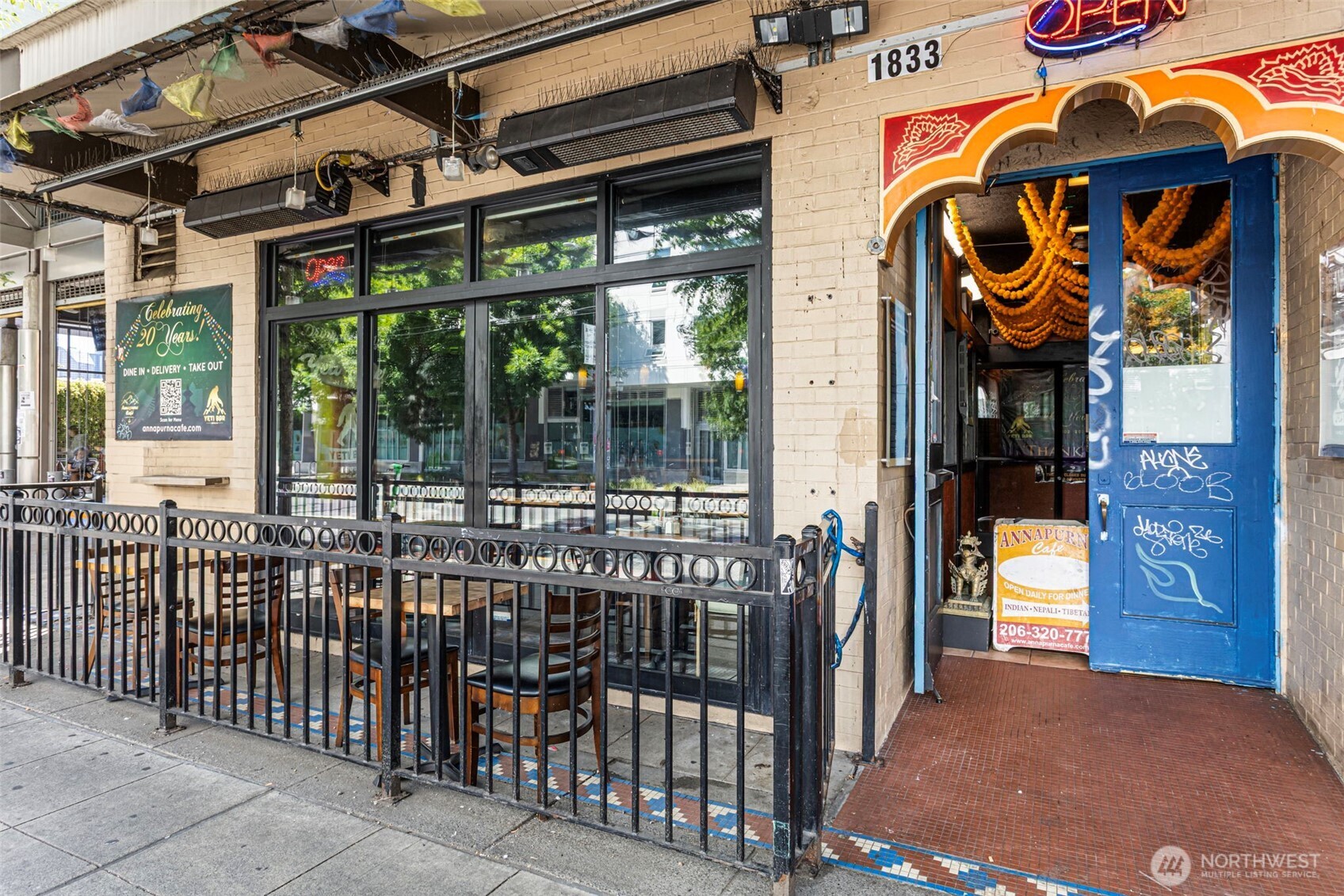 1833 Broadway