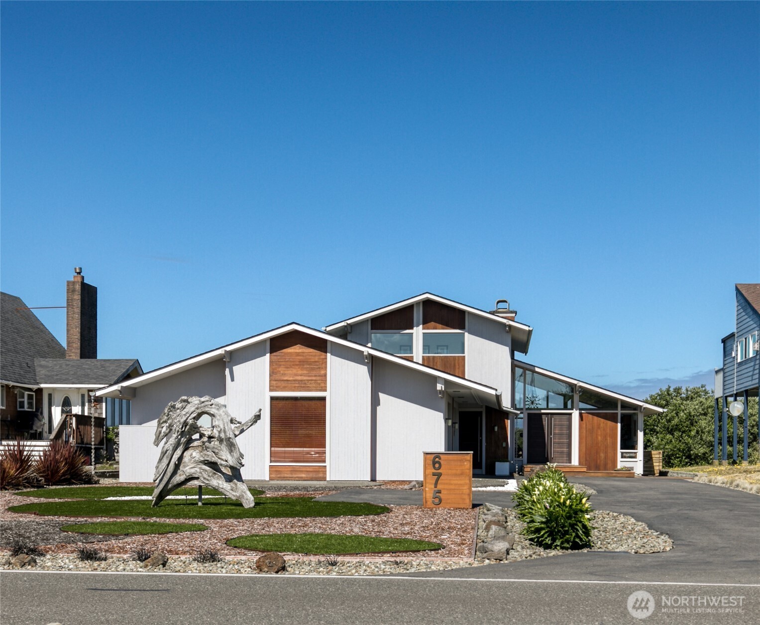 675 Ocean Shores Boulevard