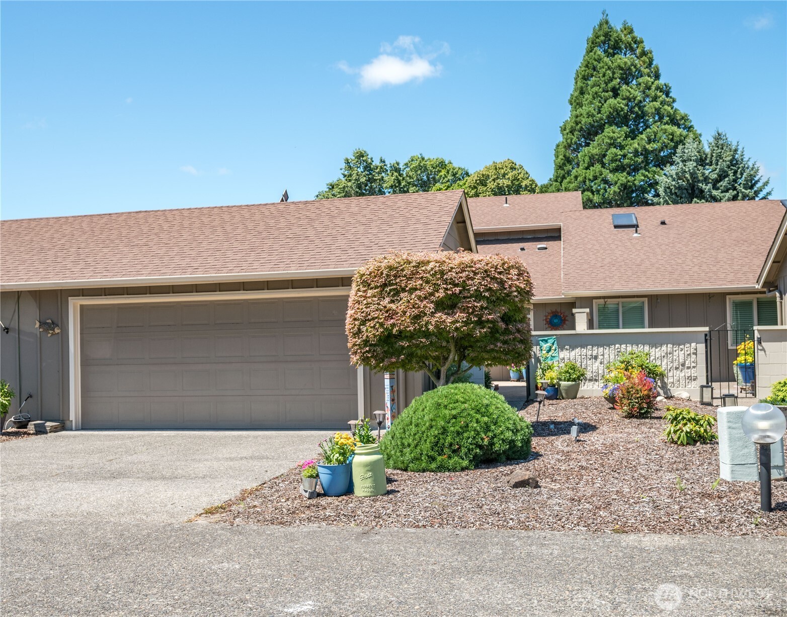 575 Peardale Lane #11