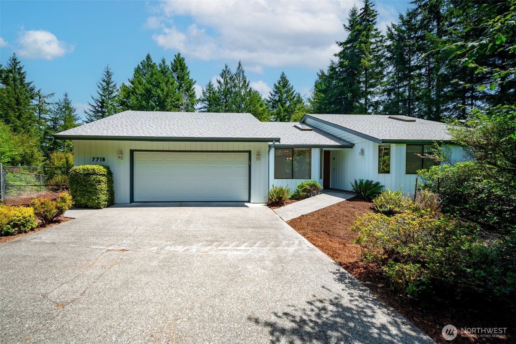 7718 Fairview Road