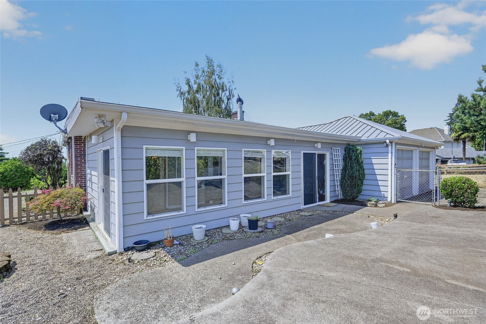 6805 Middle Way