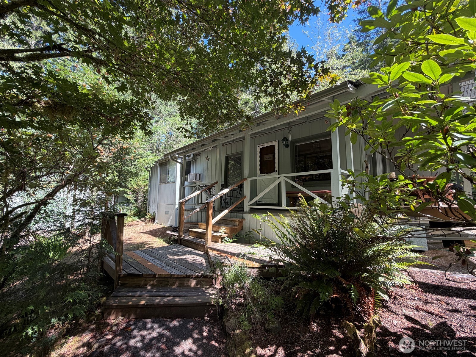 10 Creek Court