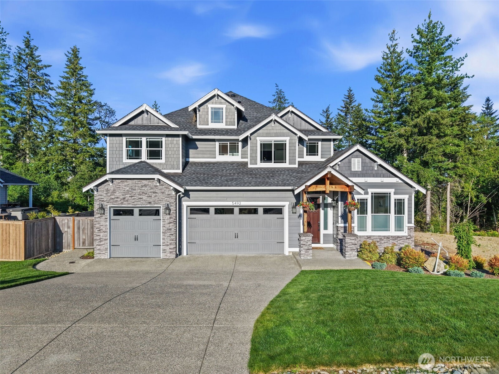 5492 Skyfall Place
