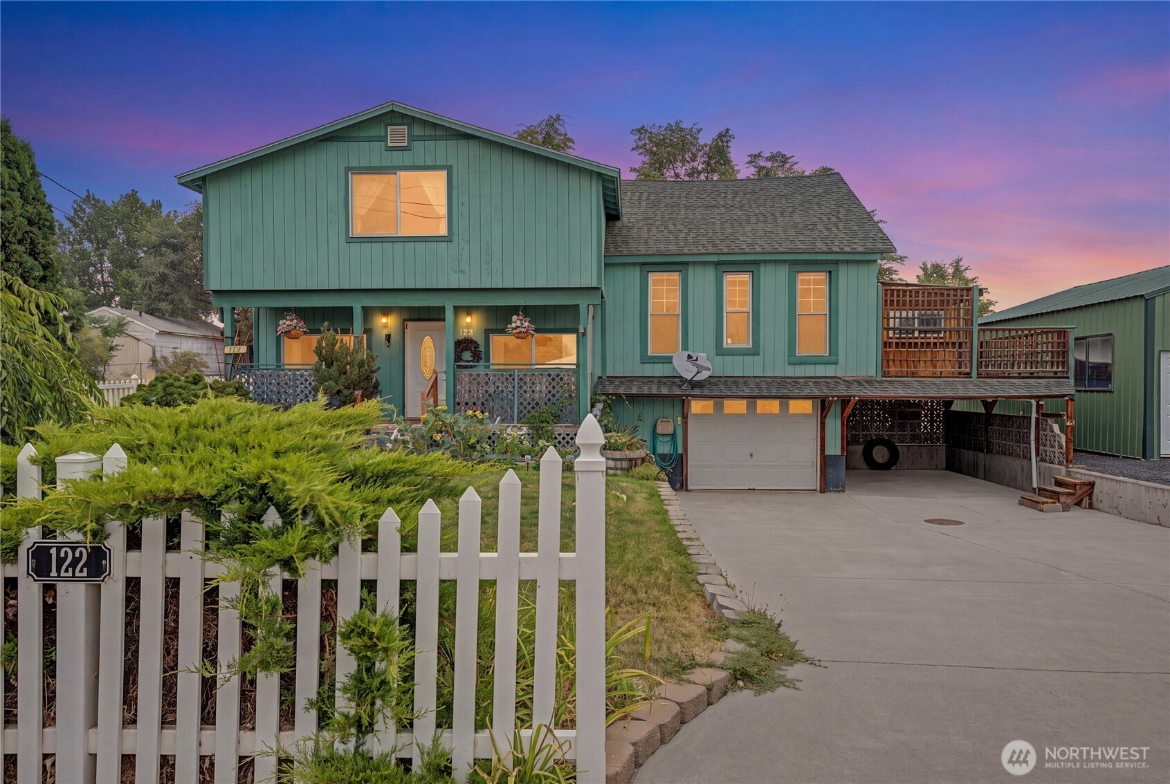 122 3rd Avenue