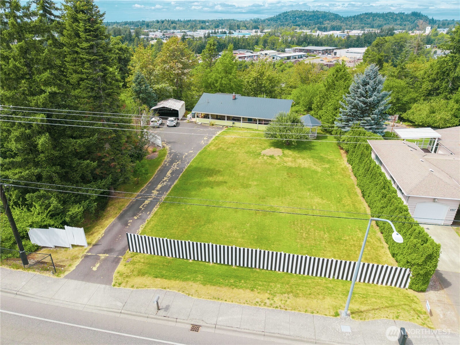2501 Sunset Drive