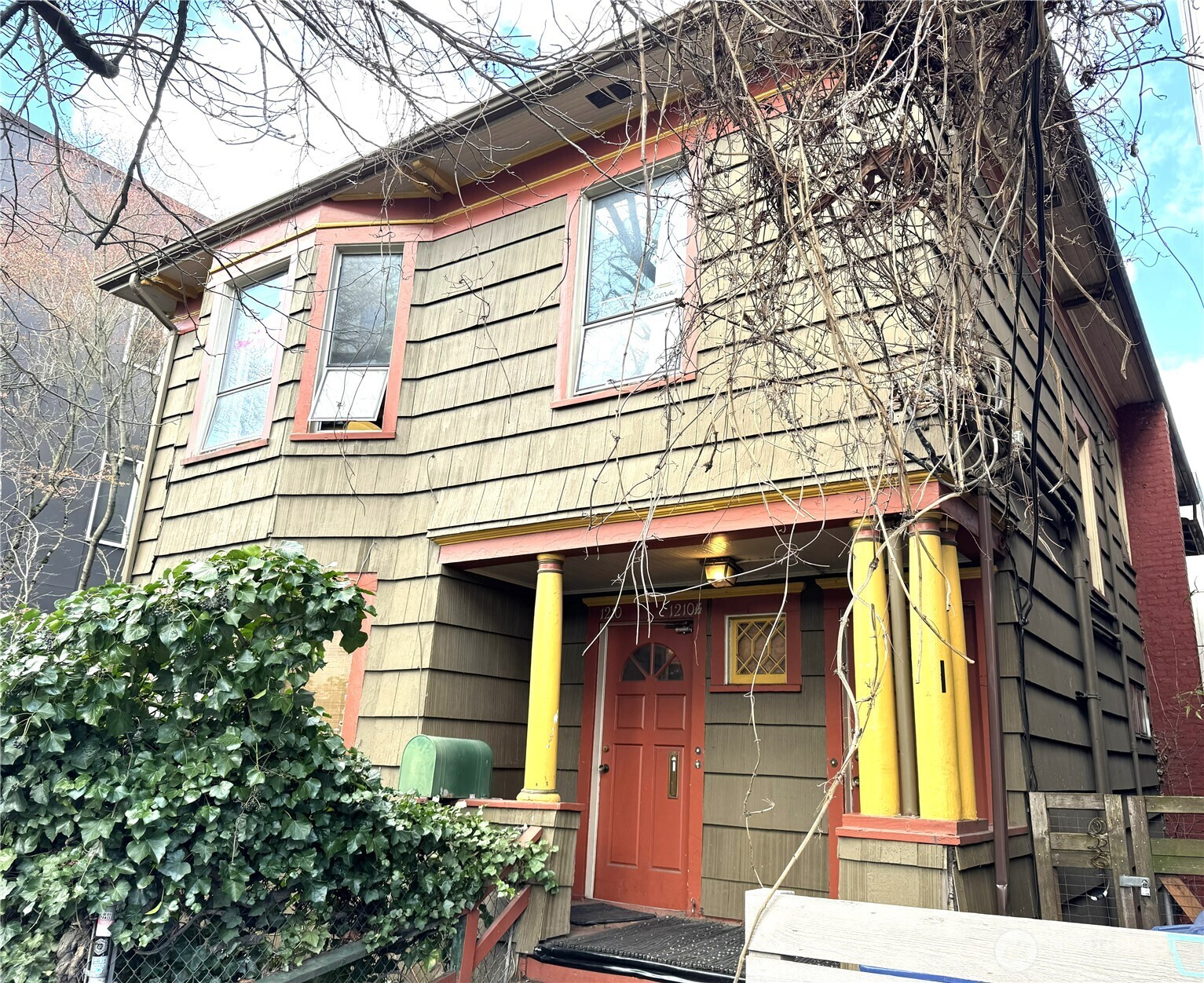 1210 Pine Street