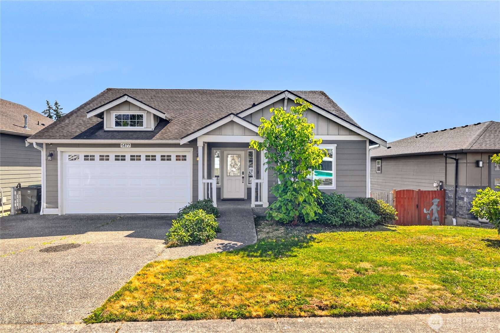 1477 Gateway Heights Loop