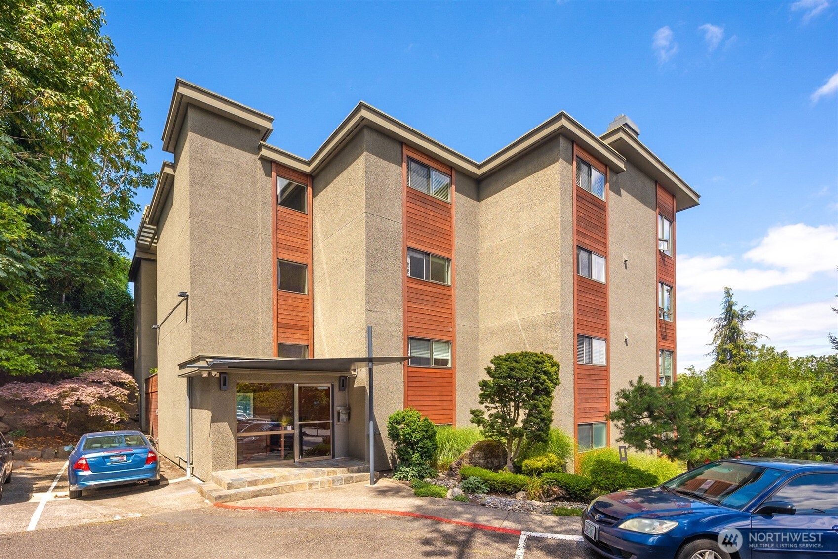 1717 5th Avenue #101