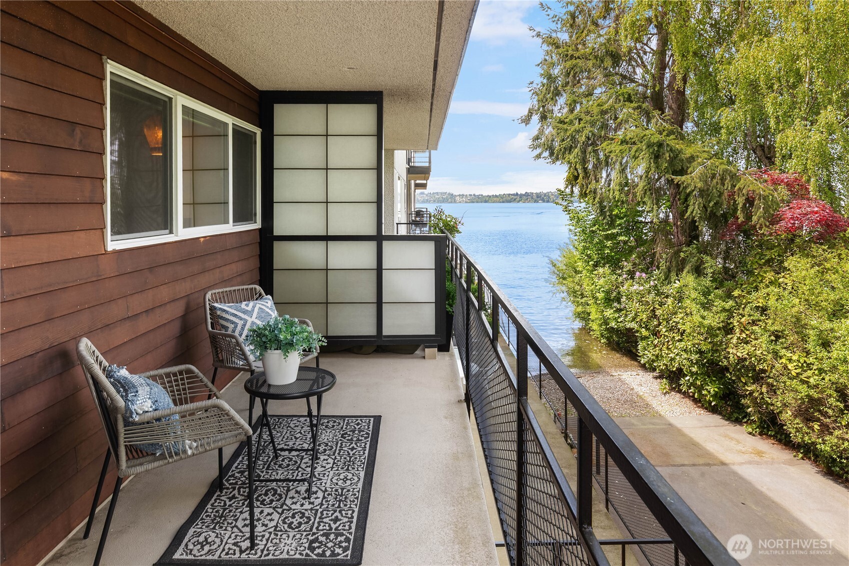 6201 Lake Washington Boulevard #208