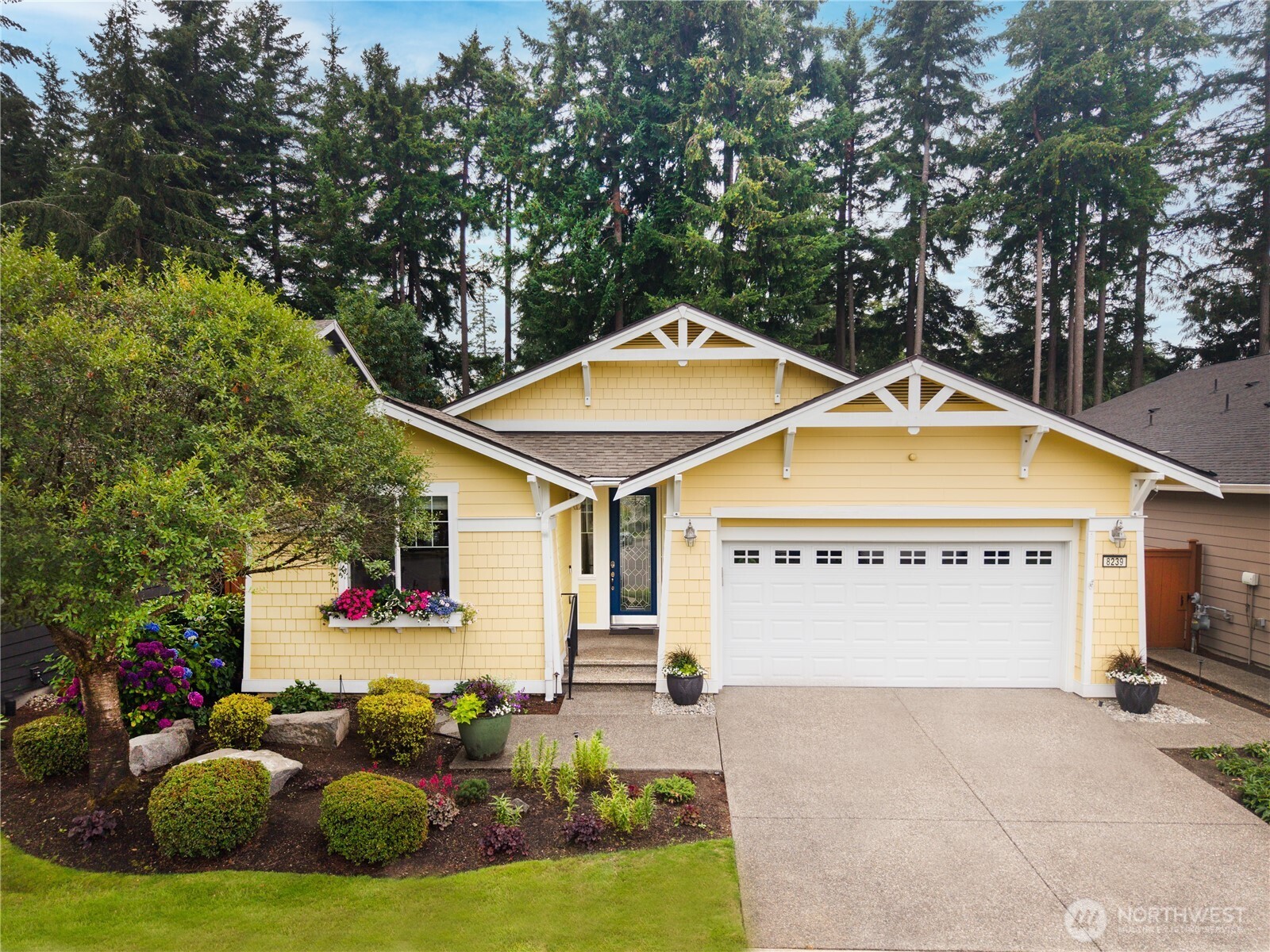 8239 Orcas Loop