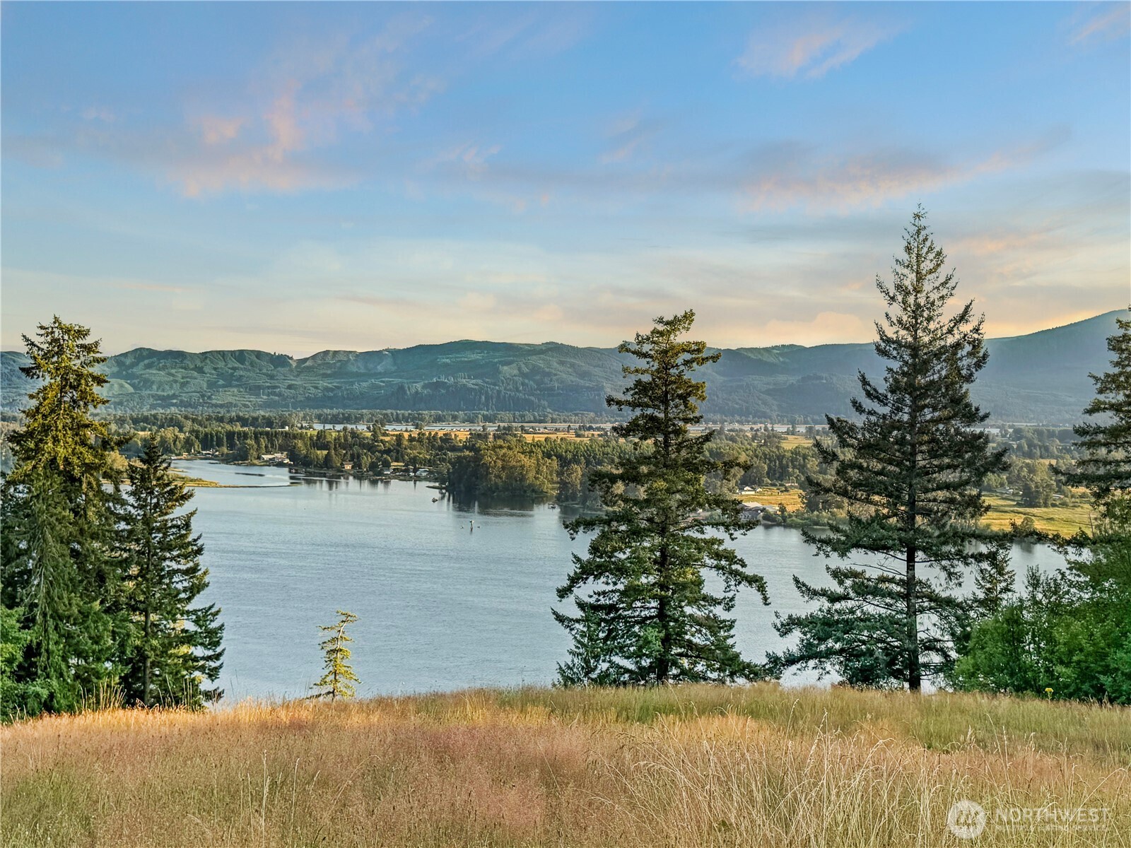 26 Riverview East Road