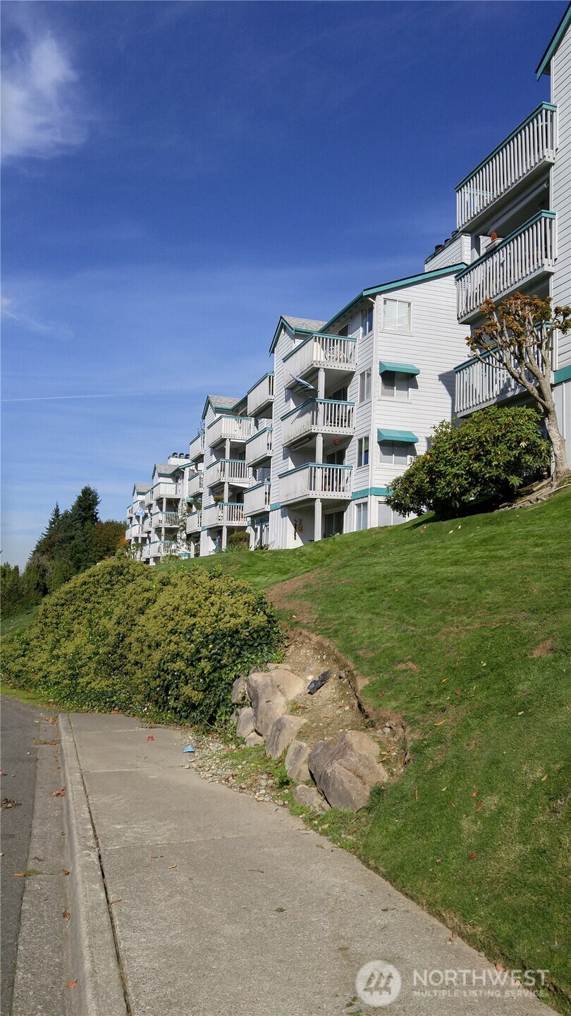 28610 16th Avenue #102
