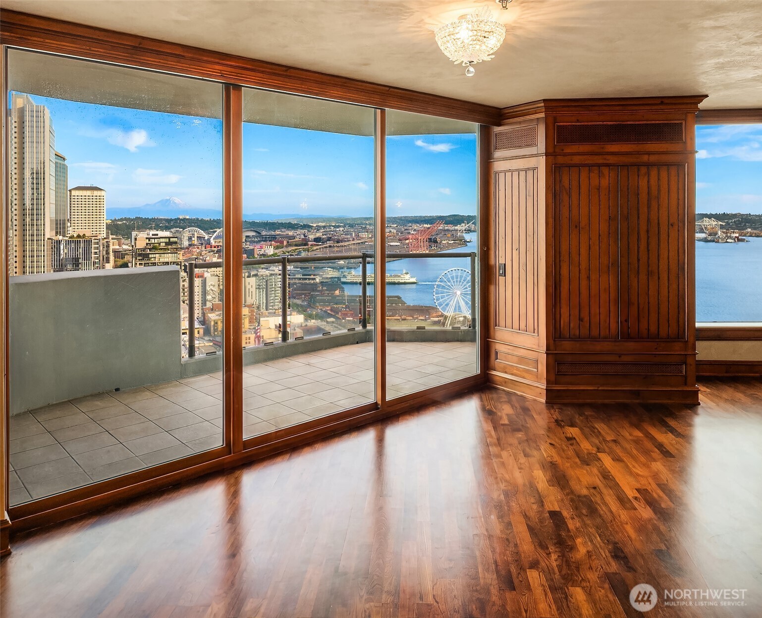 2000 1st Avenue #2504