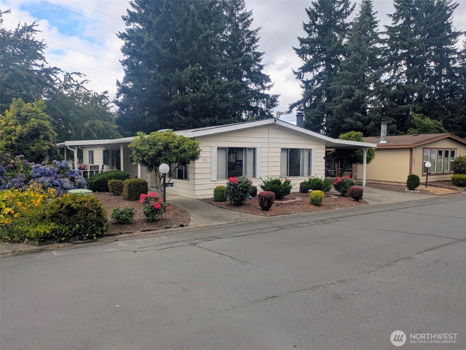 201 Union Avenue #160
