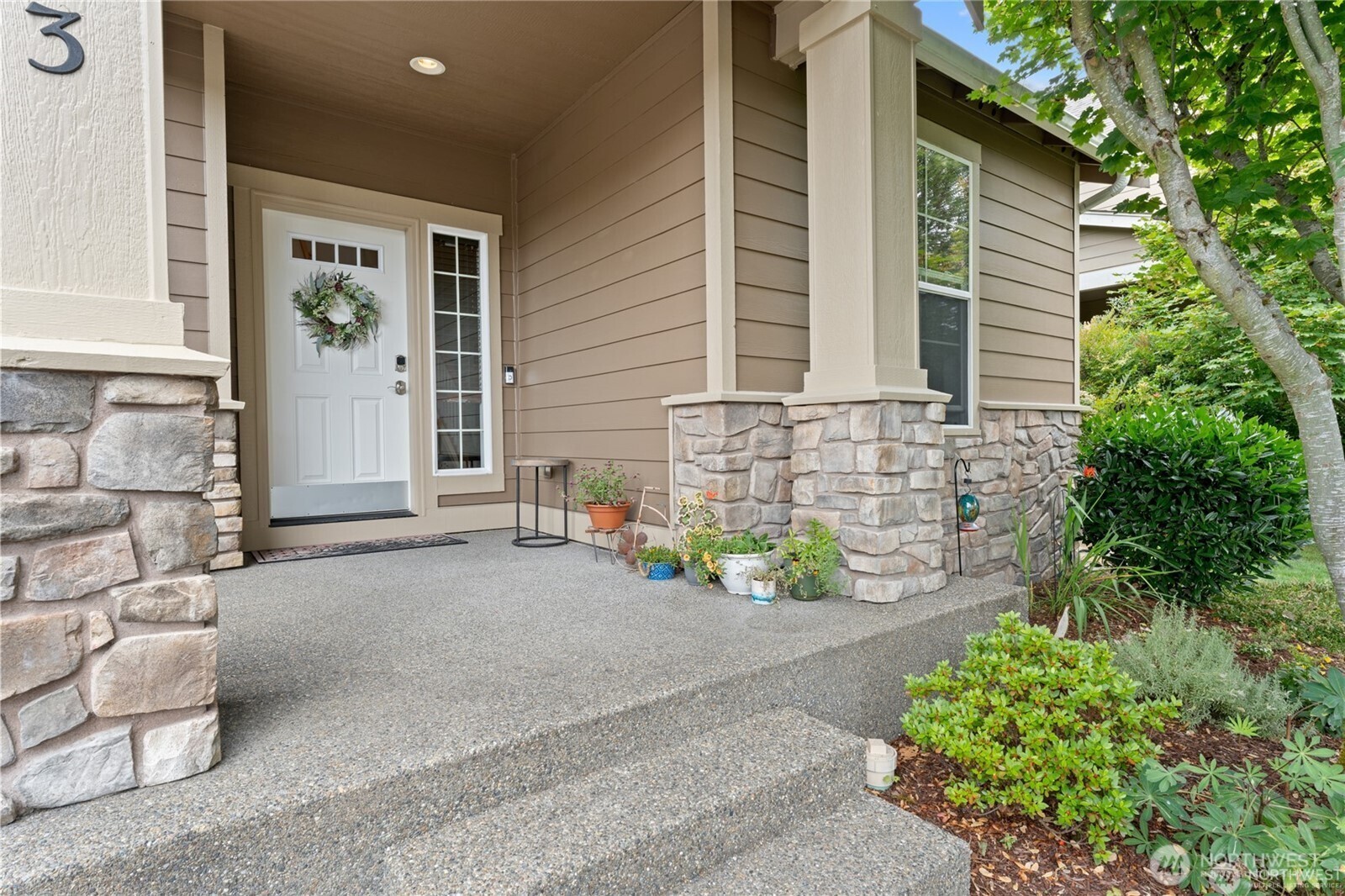 7123 Prism Street