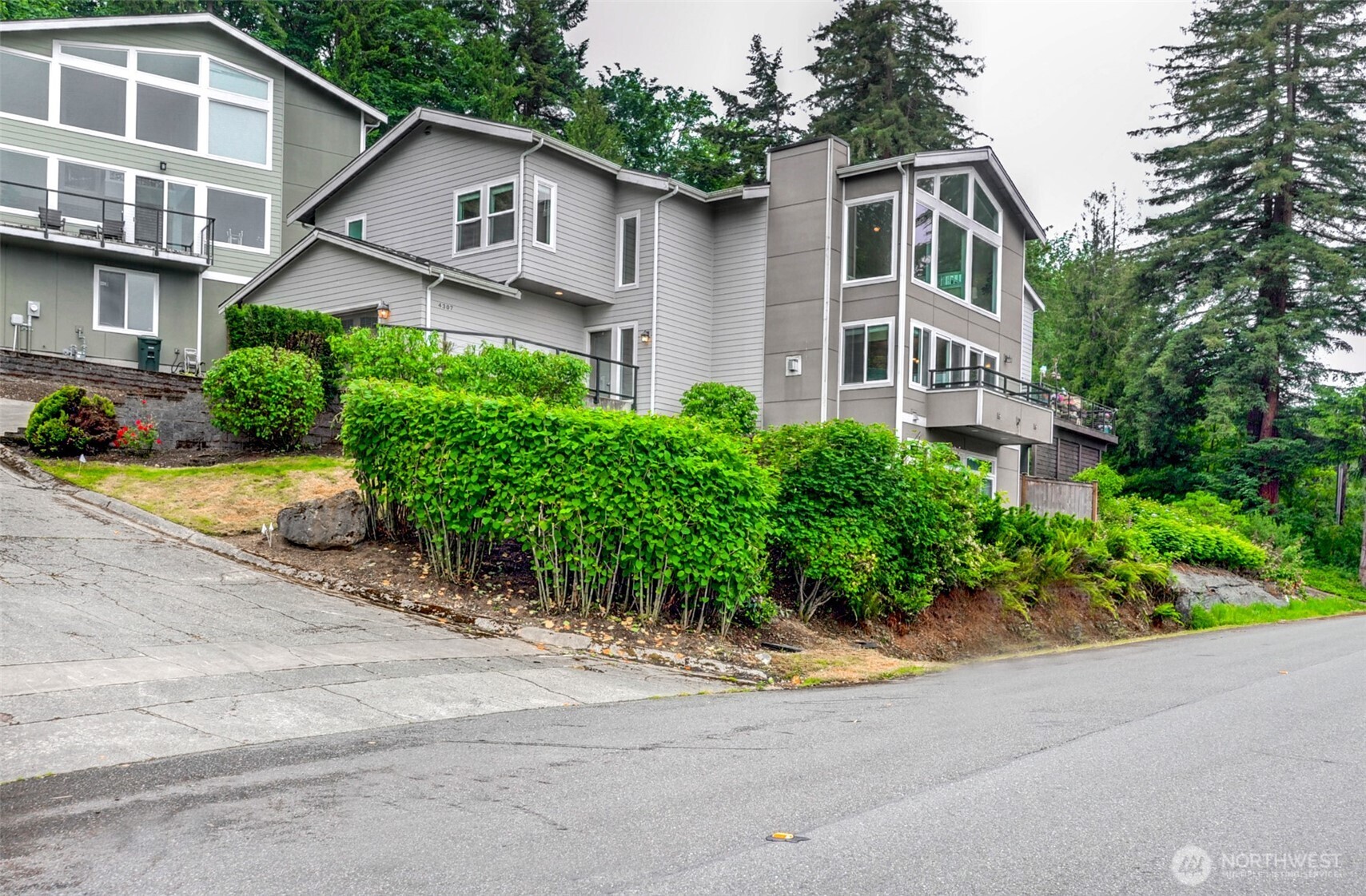 4307 166th Lane