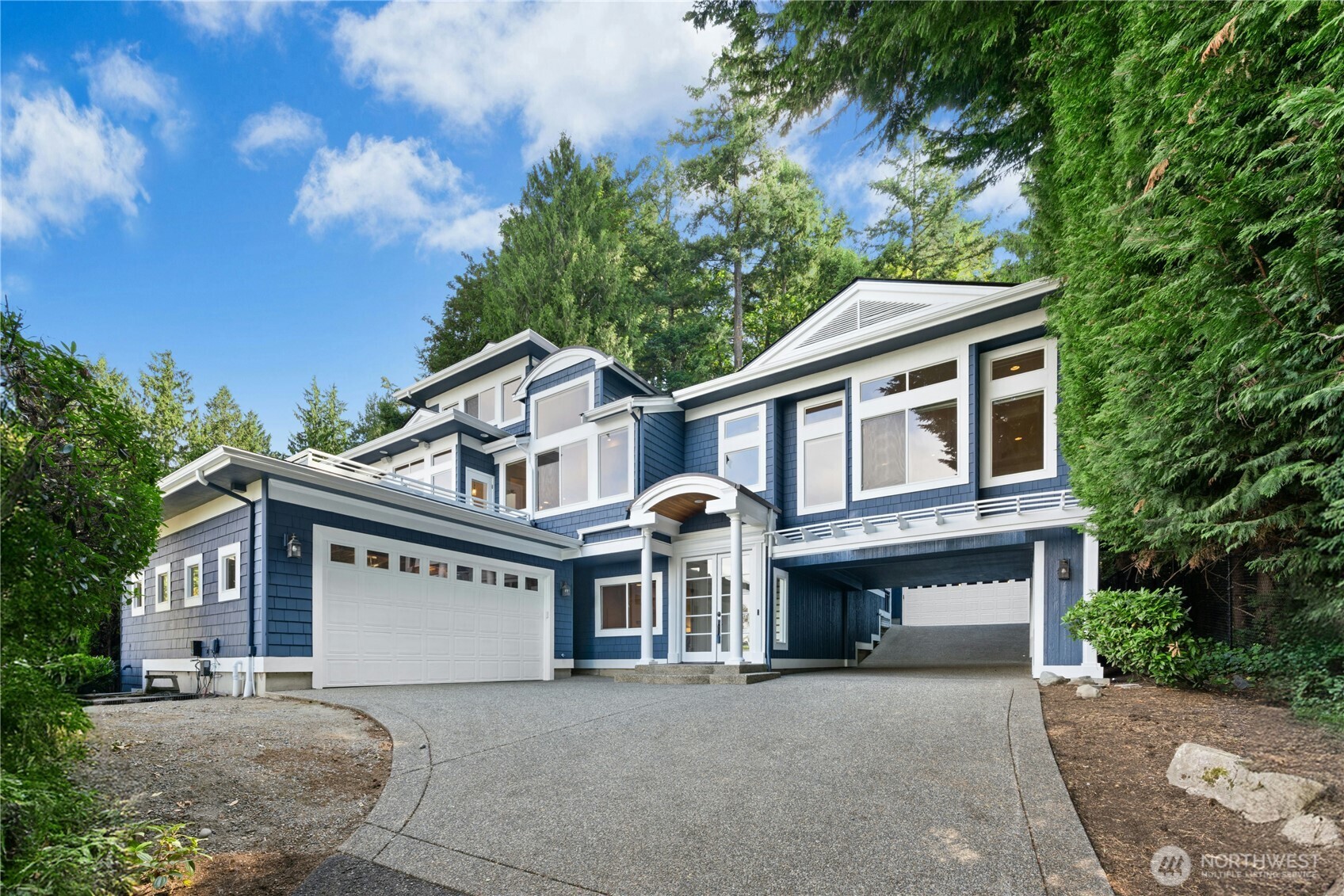 13130 Holmes Point Drive