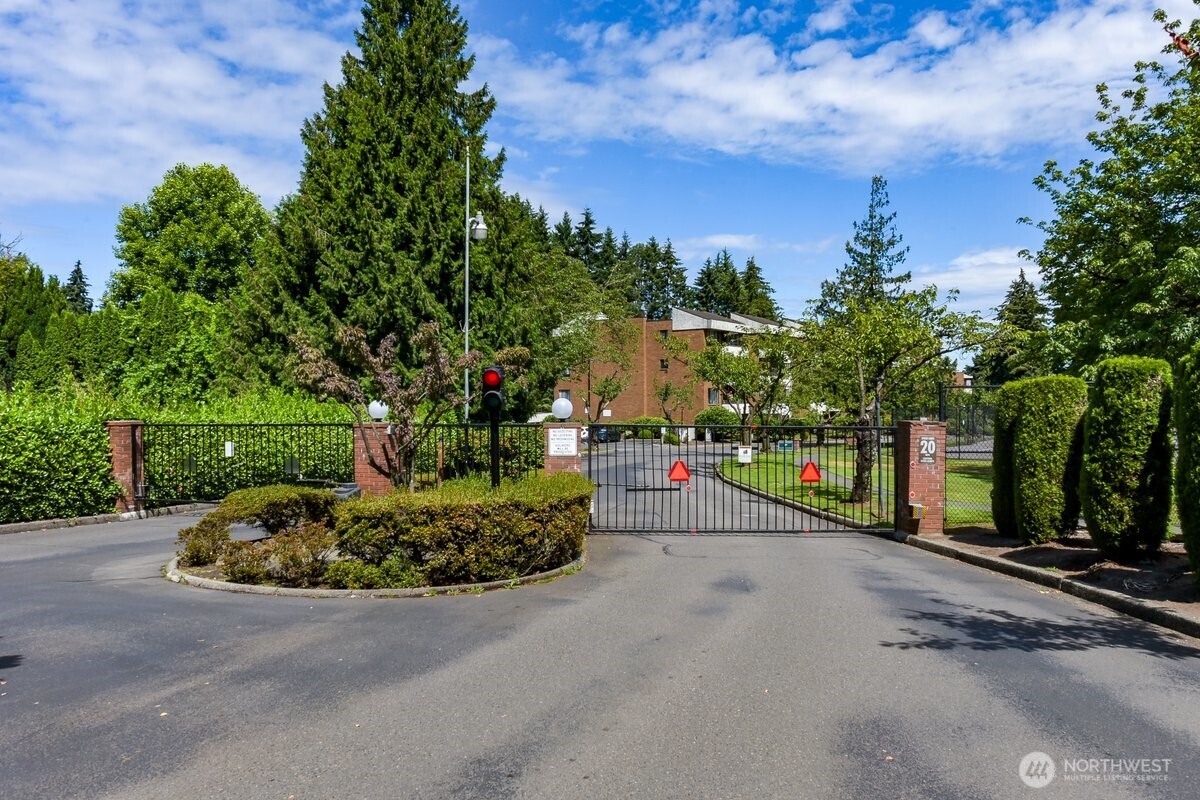 10830 Glen Acres Drive #T9