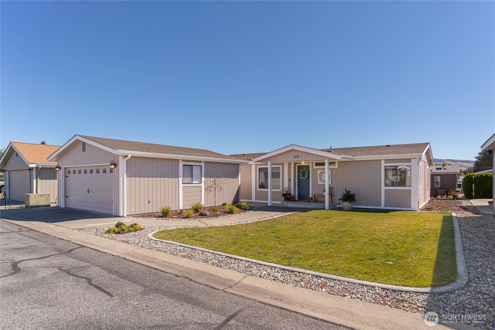 1307 Glacier Place #65