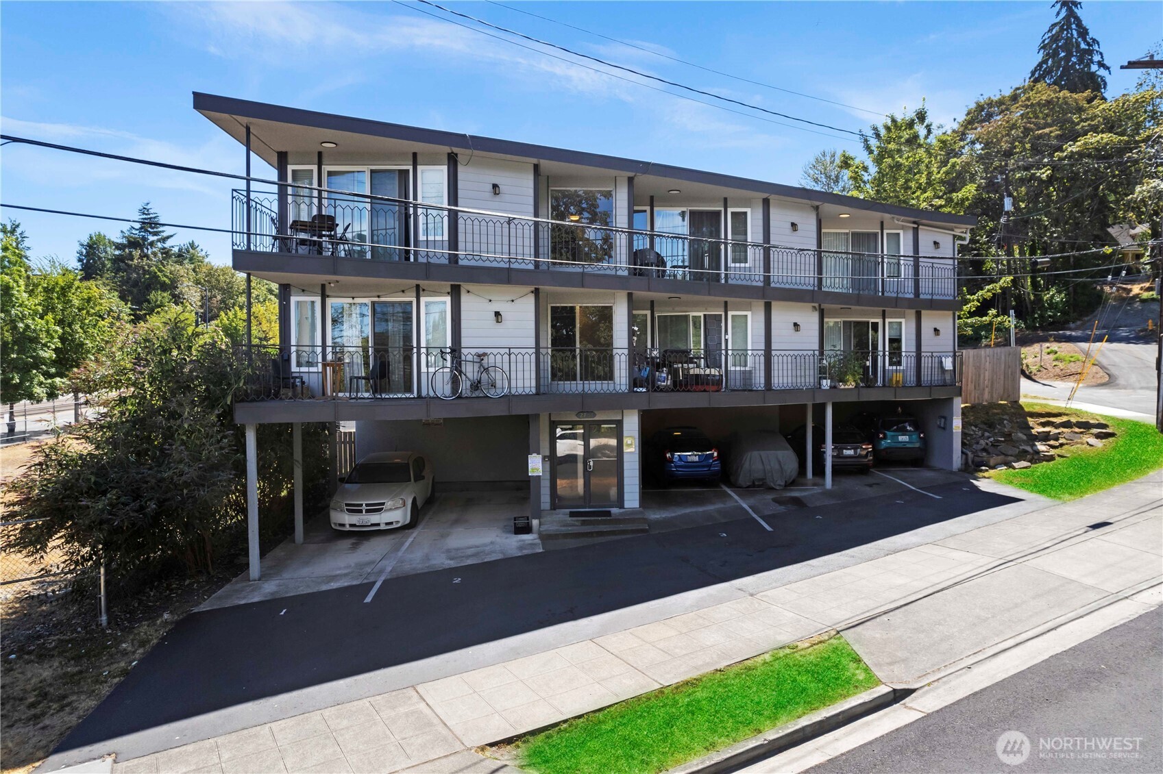 2701 Walden Street