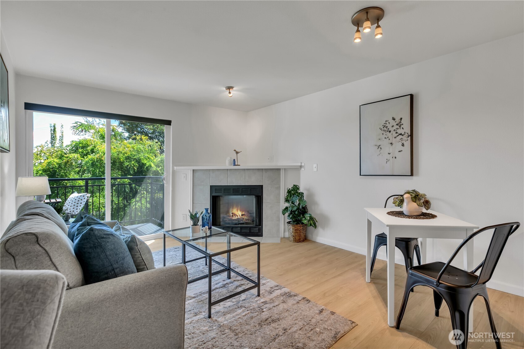2512 Madison Street #303