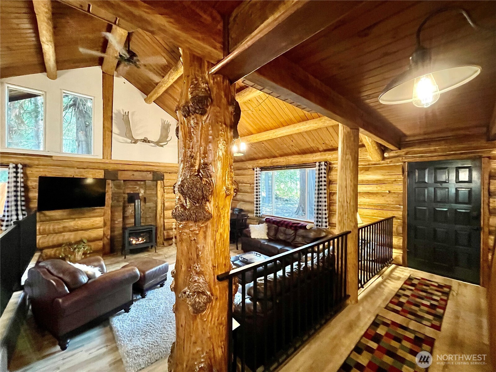 3255 East Camano Drive