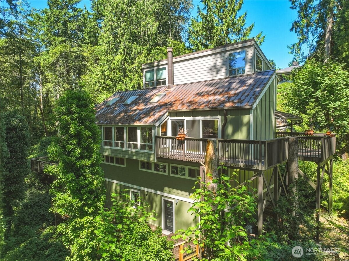 2425 Archwood Drive